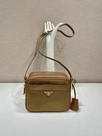 Picture of Prada Handbags _SKUfw217990891fw